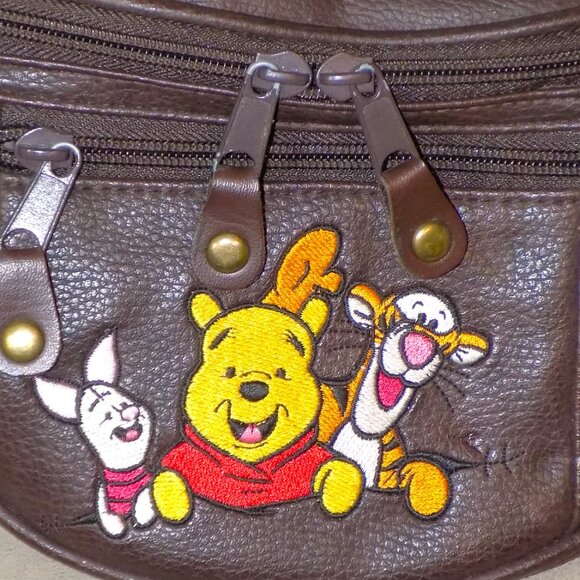 Vintage Walt Disney World Winnie The Pooh Piglet Tigger Faux Leather Fanny Pack - Picture 9 of 12